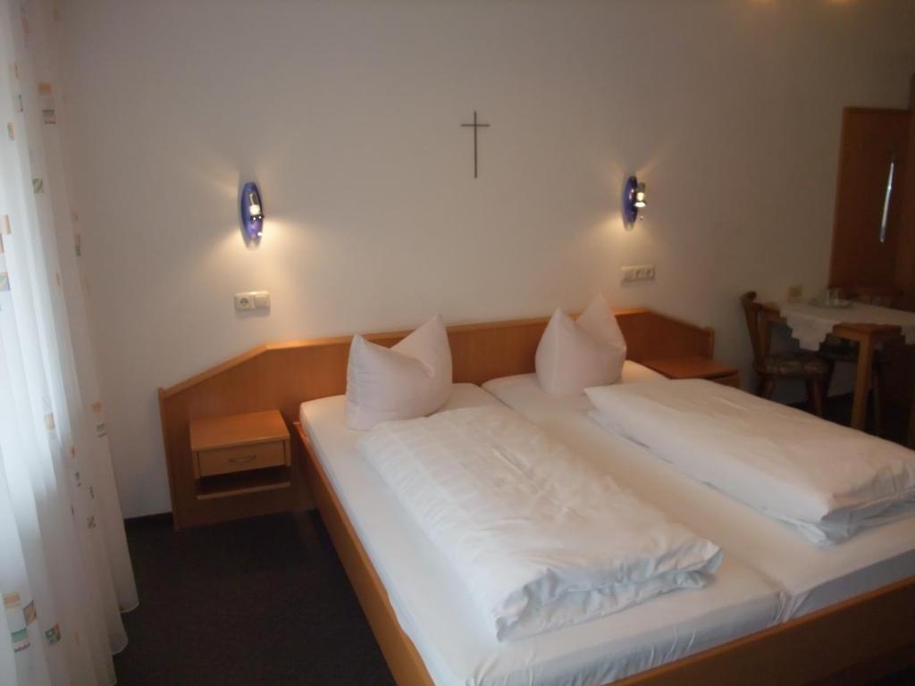 Gasthof Alte Post Obertrubach Bilik gambar